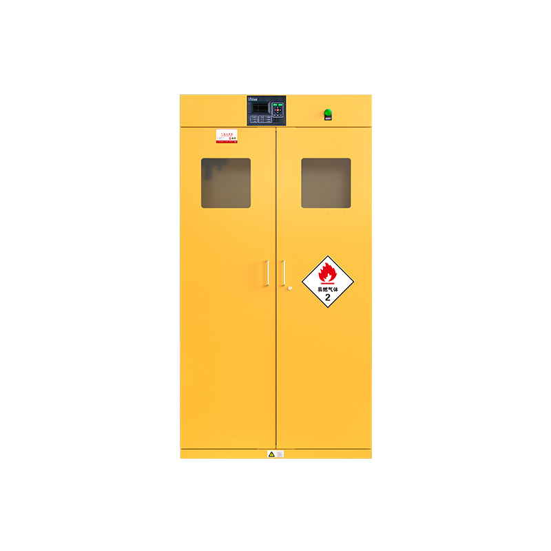 Шкаф для хранения газовых баллонов из трех бутылок